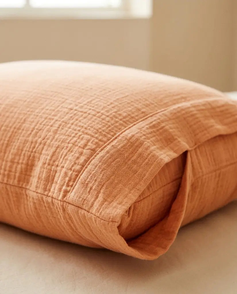 Taies d'oreiller gaze de coton Terracotta – détail du bord