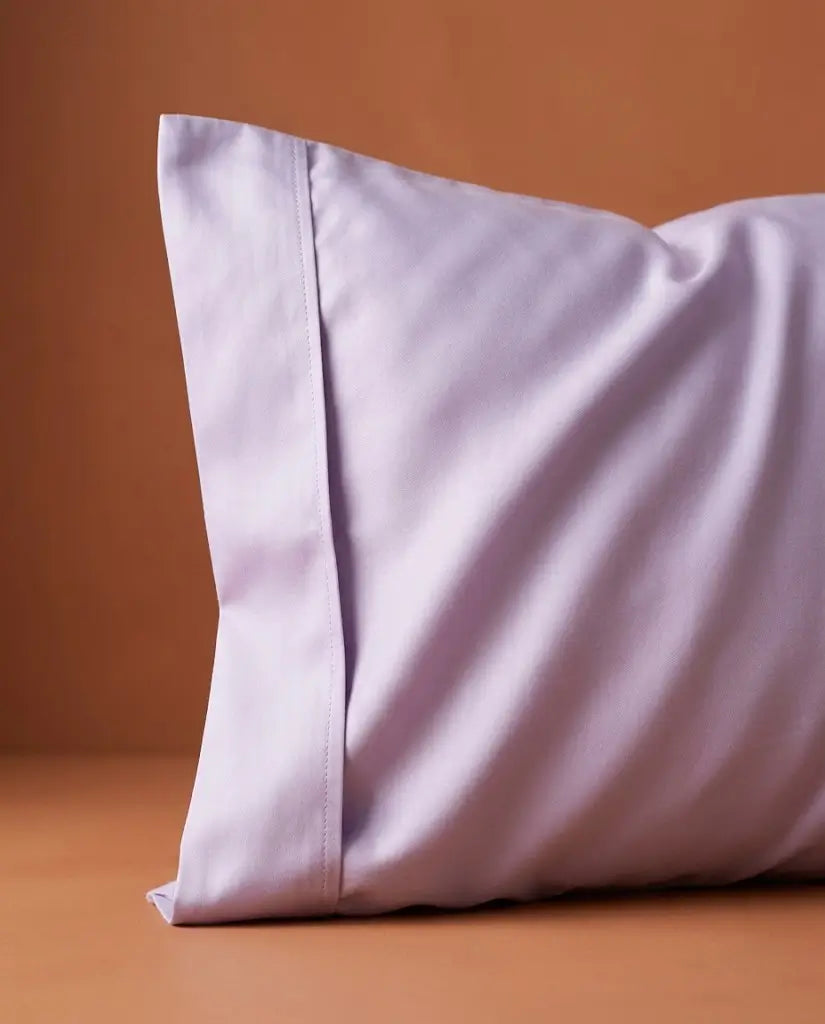 Taies d'oreiller satin de coton Lavande – détail du bord